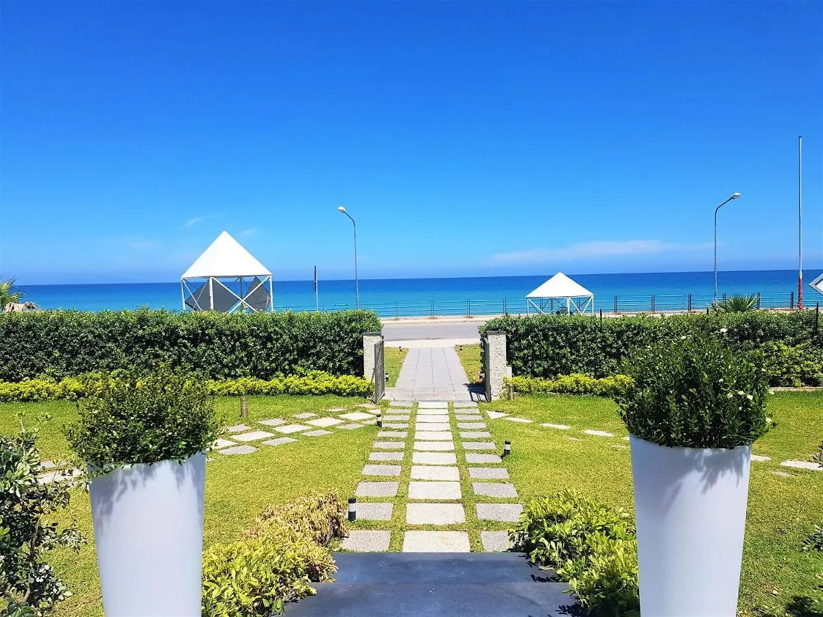 Appartamenti Vacanze Villa Meo 빌라프란카티레나 0*,  이탈리아