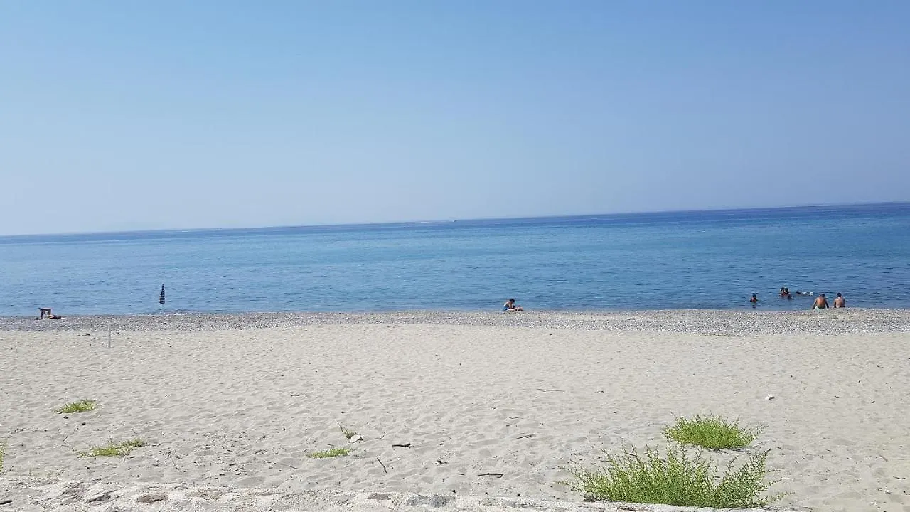 Appartamenti Vacanze Villa Meo 빌라프란카티레나