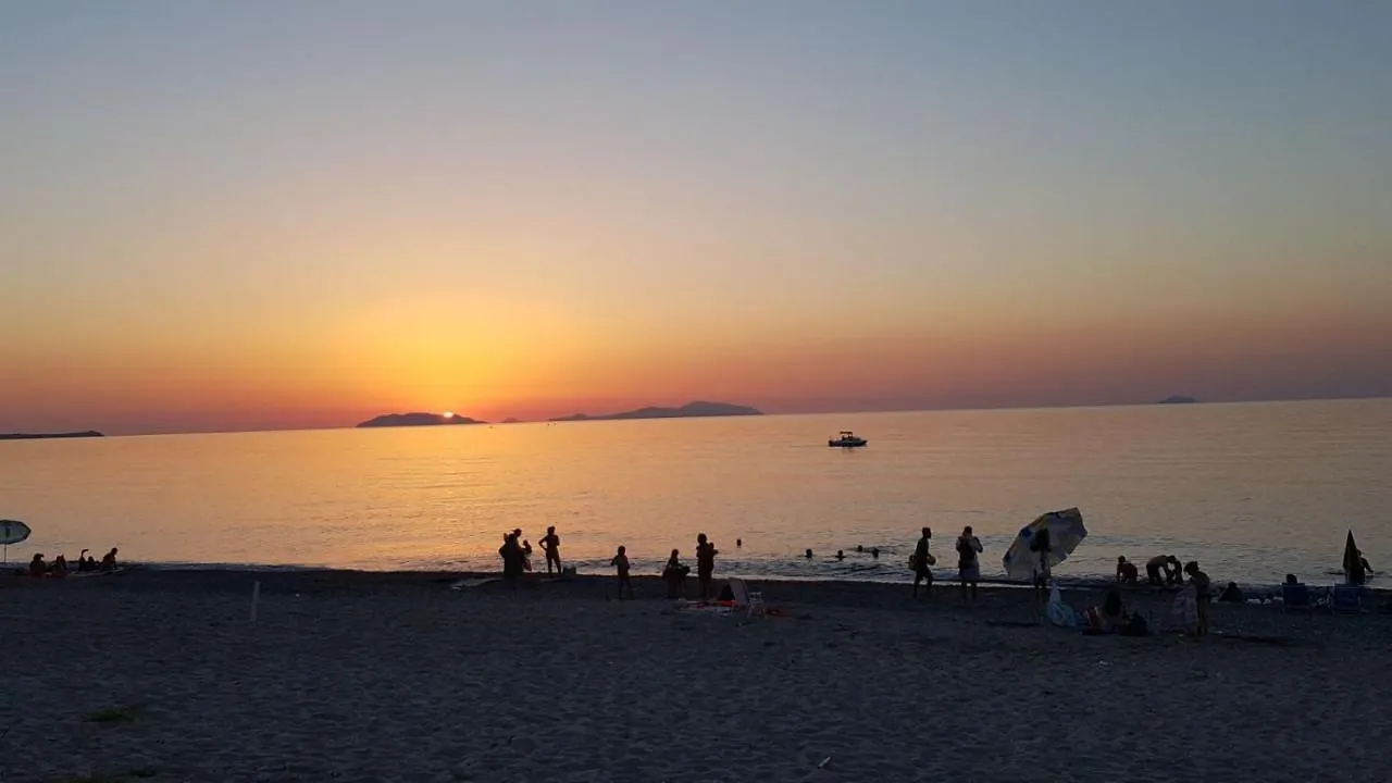 Apartment Appartamenti Vacanze Villa Meo Villafranca Tirrena Italy